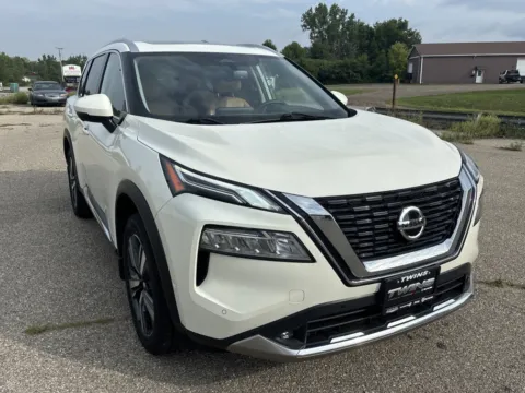 White 2021 Nissan Rogue Platinum for sale in Wayland, MI
