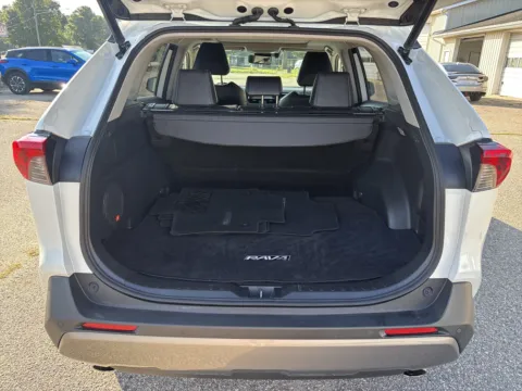 More photos of 2019 Toyota RAV4 Hybrid Limited at Twins Chrysler Dodge Jeep Ram, MI