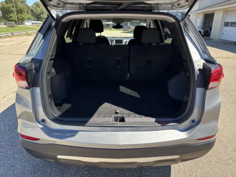 More photos of 2023 Chevrolet Equinox LT at Twins Chrysler Dodge Jeep Ram, MI