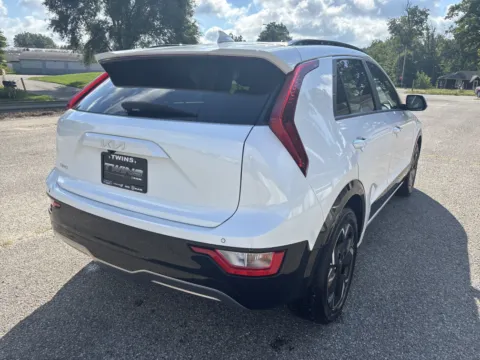 More photos of 2023 Kia Niro EV Wind at Twins Chrysler Dodge Jeep Ram, MI