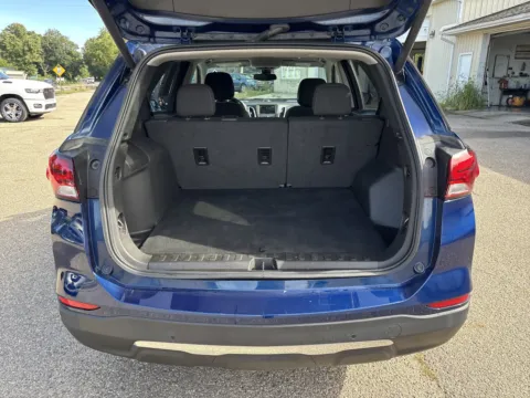 More photos of 2021 Chevrolet Equinox LS at Twins Chrysler Dodge Jeep Ram, MI