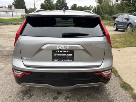 More photos of 2023 Kia Niro EV Wave at Twins Chrysler Dodge Jeep Ram, MI