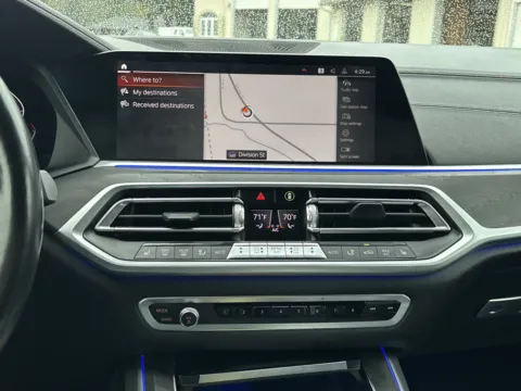 More photos of 2022 BMW X7 xDrive40i at Twins Chrysler Dodge Jeep Ram, MI