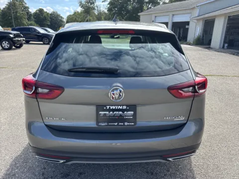 More photos of 2018 Buick Regal TourX Preferred at Twins Chrysler Dodge Jeep Ram, MI