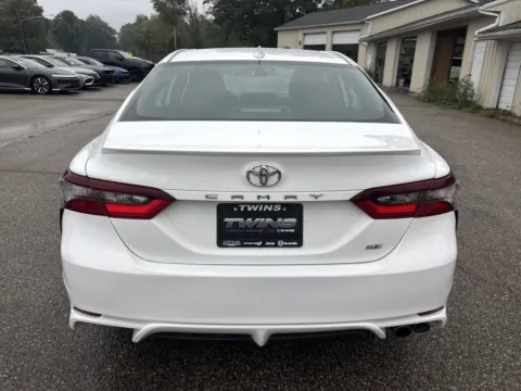 More photos of 2023 Toyota Camry SE at Twins Chrysler Dodge Jeep Ram, MI