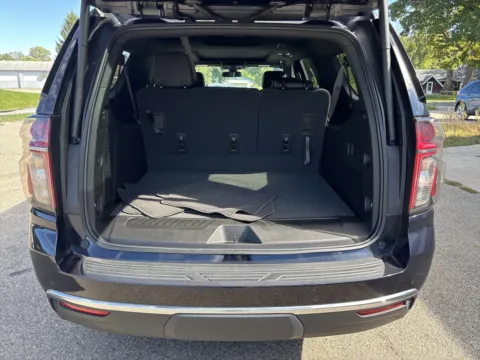 More photos of 2021 Chevrolet Suburban LT at Twins Chrysler Dodge Jeep Ram, MI