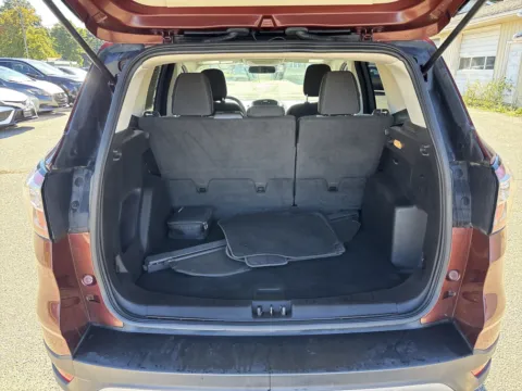 More photos of 2018 Ford Escape SE at Twins Chrysler Dodge Jeep Ram, MI