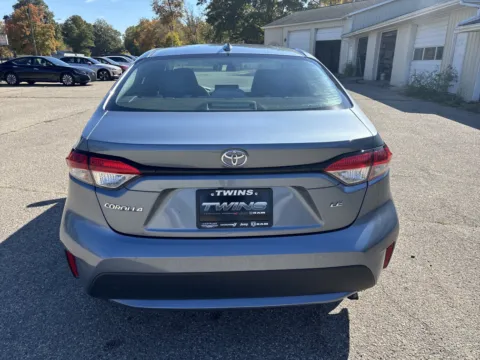 More photos of 2020 Toyota Corolla LE at Twins Chrysler Dodge Jeep Ram, MI