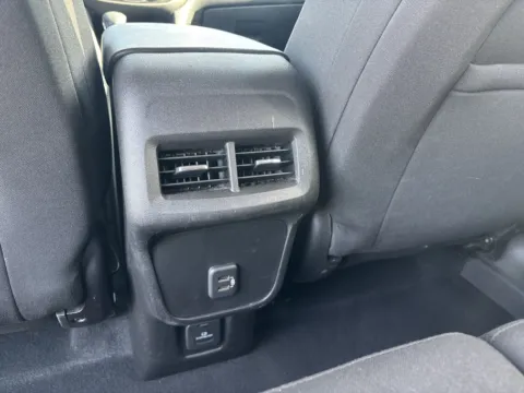 More photos of 2022 Chevrolet Equinox LT at Twins Chrysler Dodge Jeep Ram, MI