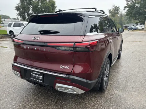 Another view of 2022 INFINITI QX60 AUTOGRAPH for sale in Wayland, MI at Twins Chrysler Dodge Jeep Ram
