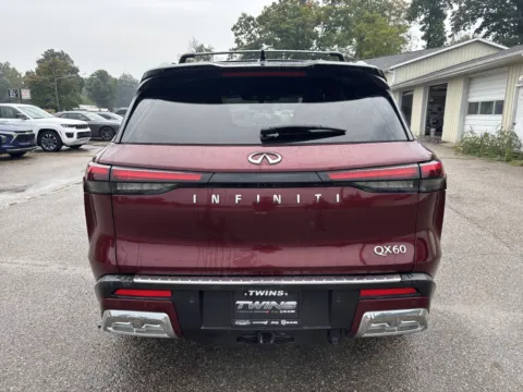 More photos of 2022 INFINITI QX60 AUTOGRAPH at Twins Chrysler Dodge Jeep Ram, MI
