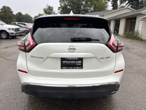 More photos of 2018 Nissan Murano SV at Twins Chrysler Dodge Jeep Ram, MI