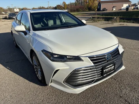 White 2021 Toyota Avalon Hybrid Limited for sale in Wayland, MI