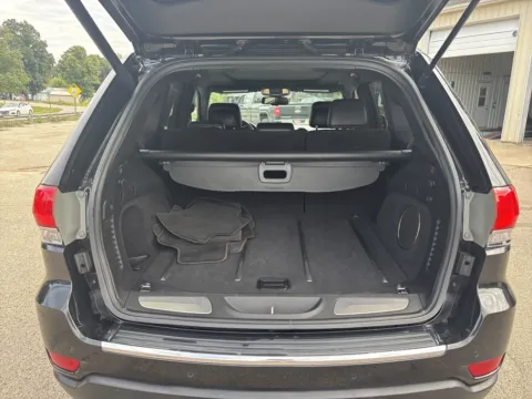 More photos of 2015 Jeep Grand Cherokee Limited at Twins Chrysler Dodge Jeep Ram, MI