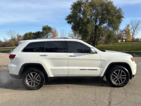 Photos of 2022 Jeep Grand Cherokee WK Limited for sale in Wayland, MI at Twins Chrysler Dodge Jeep Ram