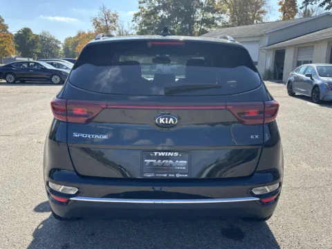 More photos of 2022 Kia Sportage EX at Twins Chrysler Dodge Jeep Ram, MI