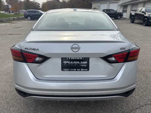 More photos of 2023 Nissan Altima 2.5 SV at Twins Chrysler Dodge Jeep Ram, MI