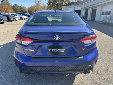 More photos of 2021 Toyota Corolla SE at Twins Chrysler Dodge Jeep Ram, MI