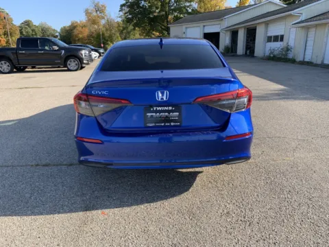 More photos of 2022 Honda Civic Sedan EX at Twins Chrysler Dodge Jeep Ram, MI