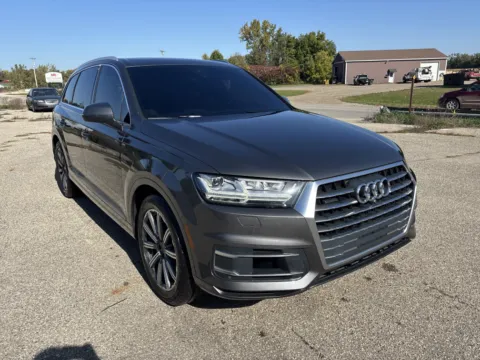 Gray 2019 Audi Q7 SE Premium Plus for sale in Wayland, MI