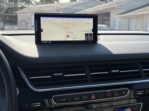 More photos of 2019 Audi Q7 SE Premium Plus at Twins Chrysler Dodge Jeep Ram, MI