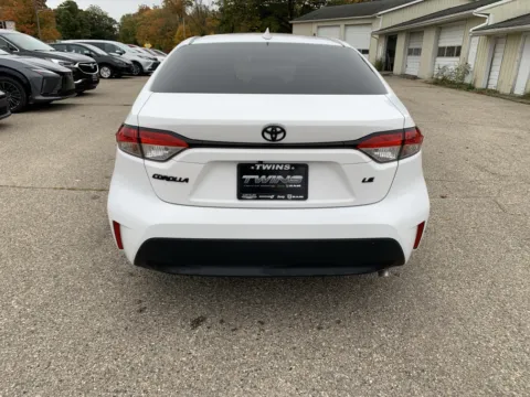 More photos of 2024 Toyota Corolla LE at Twins Chrysler Dodge Jeep Ram, MI