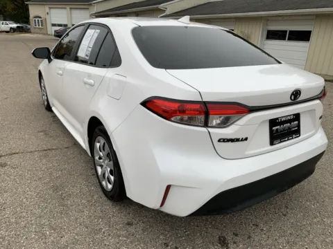 More photos of 2024 Toyota Corolla LE at Twins Chrysler Dodge Jeep Ram, MI