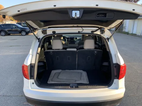 More photos of 2016 Honda Pilot LX at Twins Chrysler Dodge Jeep Ram, MI