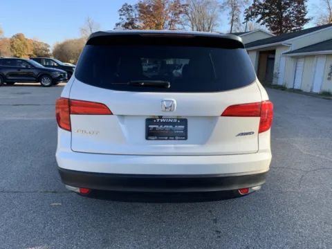 More photos of 2016 Honda Pilot LX at Twins Chrysler Dodge Jeep Ram, MI