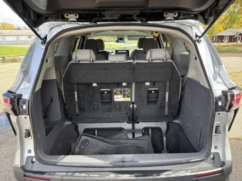More photos of 2023 Toyota Sienna LE at Twins Chrysler Dodge Jeep Ram, MI