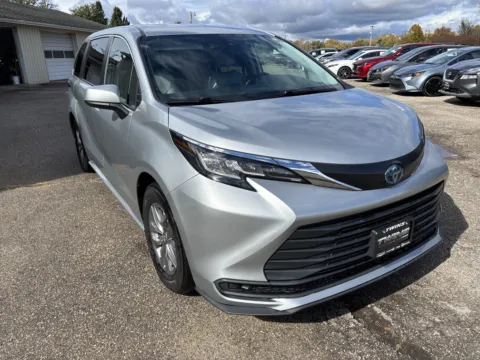 Silver 2023 Toyota Sienna LE for sale in Wayland, MI