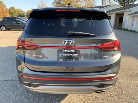 More photos of 2023 Hyundai Santa Fe SE at Twins Chrysler Dodge Jeep Ram, MI