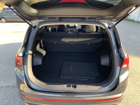 More photos of 2023 Hyundai Santa Fe SE at Twins Chrysler Dodge Jeep Ram, MI