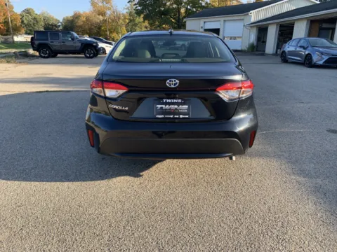 More photos of 2022 Toyota Corolla Hybrid LE at Twins Chrysler Dodge Jeep Ram, MI