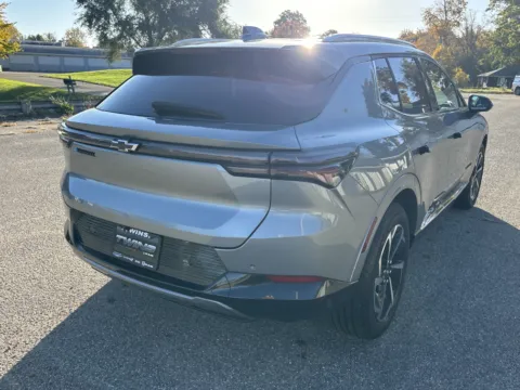More photos of 2024 Chevrolet Equinox EV LT at Twins Chrysler Dodge Jeep Ram, MI