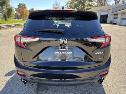 More photos of 2020 Acura RDX w/Technology Pkg at Twins Chrysler Dodge Jeep Ram, MI