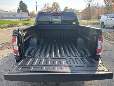 More photos of 2019 GMC Canyon 4WD SLE at Twins Chrysler Dodge Jeep Ram, MI