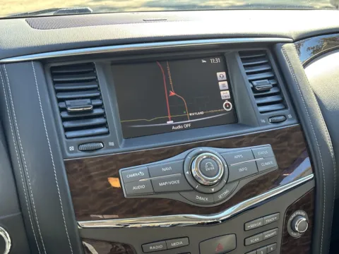 More photos of 2018 Nissan Armada SL at Twins Chrysler Dodge Jeep Ram, MI