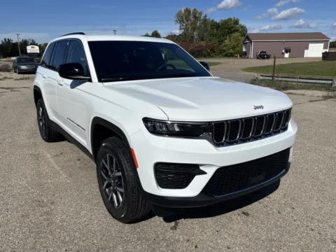 White 2027 Jeep Grand Cherokee Laredo for sale in Wayland, MI