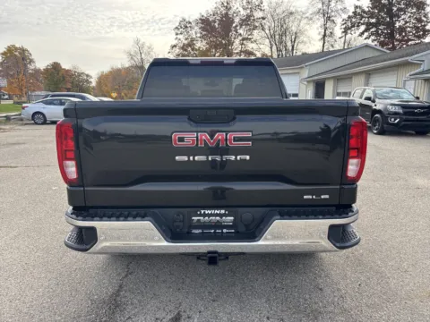 More photos of 2019 GMC Sierra 1500 SLE at Twins Chrysler Dodge Jeep Ram, MI