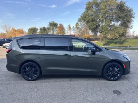 Photos of 2027 Chrysler Pacifica Limited for sale in Wayland, MI at Twins Chrysler Dodge Jeep Ram