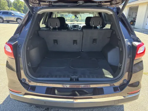 More photos of 2020 Chevrolet Equinox LT at Twins Chrysler Dodge Jeep Ram, MI