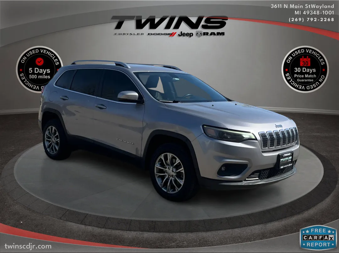 Silver 2019 Jeep Cherokee Latitude Plus for sale in Wayland, MI