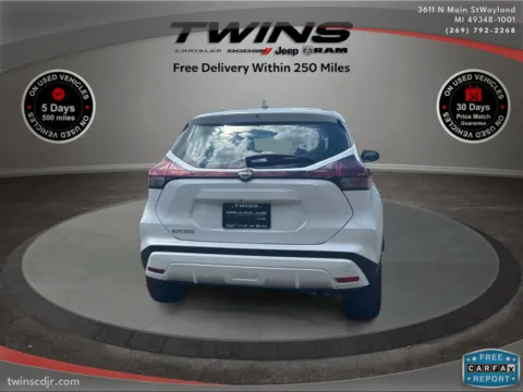 More photos of 2022 Nissan Kicks S at Twins Chrysler Dodge Jeep Ram, MI