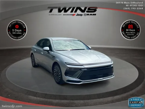 Silver 2024 Hyundai Sonata Hybrid SEL for sale in Wayland, MI