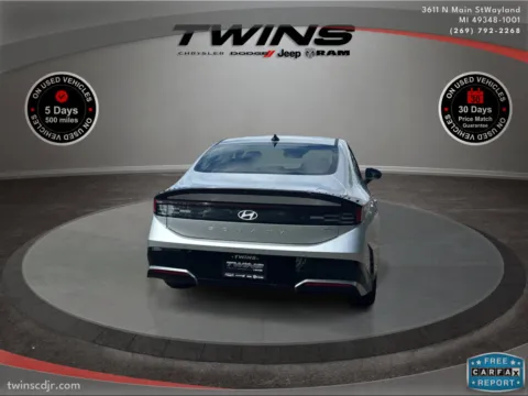 More photos of 2024 Hyundai Sonata Hybrid SEL at Twins Chrysler Dodge Jeep Ram, MI