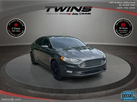 Gray 2020 Ford Fusion SE for sale in Wayland, MI