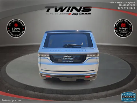 More photos of 2022 Jeep Grand Wagoneer Series II at Twins Chrysler Dodge Jeep Ram, MI