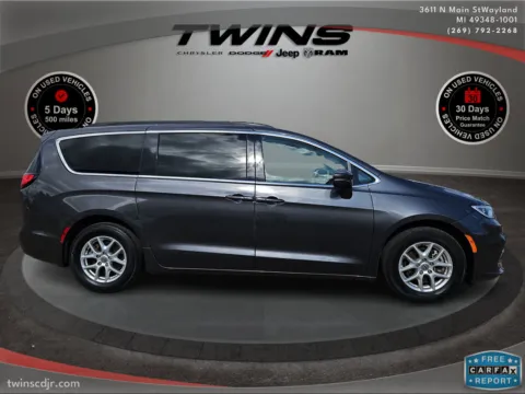Gray 2022 Chrysler Pacifica Touring L for sale in Wayland, MI