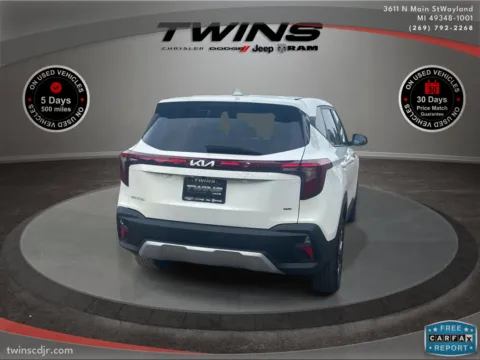 More photos of 2024 Kia Seltos LX at Twins Chrysler Dodge Jeep Ram, MI
